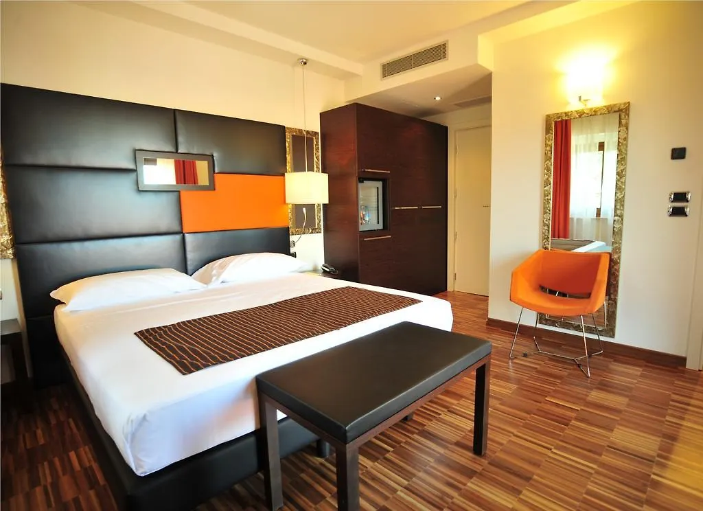 Hotel La Villa Excelsior Assisi 4*,  Italy
